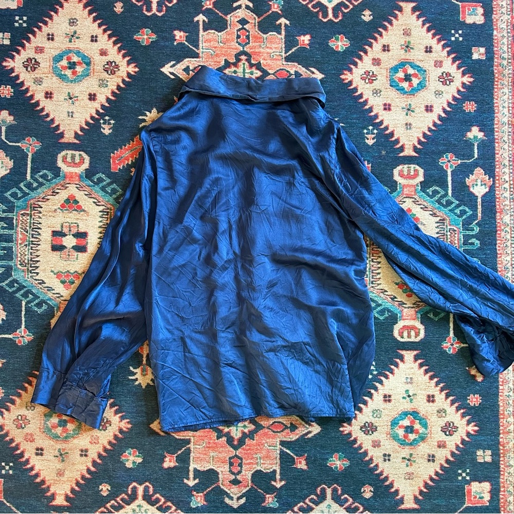 Victoria's Secret Silk Pajamas - Picture 5 of 9